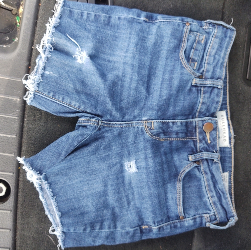 Bullhead women's cut off jean shorts size 25